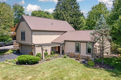 7032 Foxmoor Pl, Columbus, OH, 43235-2140 | Card Image