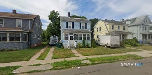 78 Helen St, Hamden, CT, 06514-4418 | Card Image