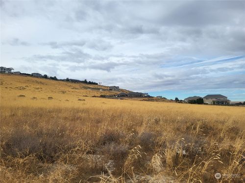 31730 Mammoth Dr, Kennewick, WA, 99338 | Card Image