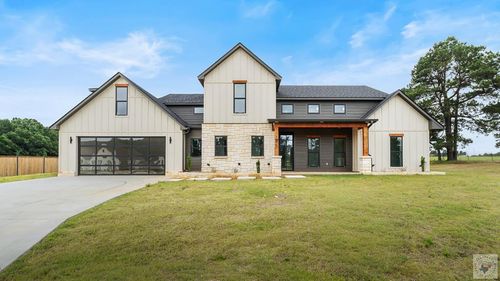 185 Bronco Dr, Texarkana, TX, 75503-5625 | Card Image