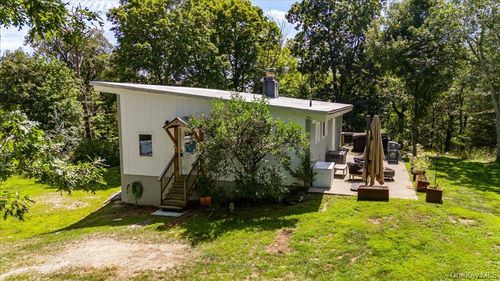 286 Oscawana Lake Rd, Putnam Valley, NY, 10579-2000 | Card Image