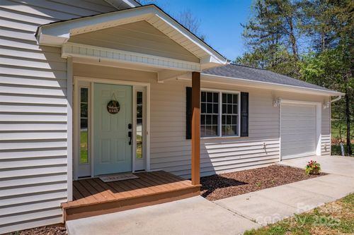 2001 Goodman Lake Rd, Morganton, NC, 28655-7074 | Card Image