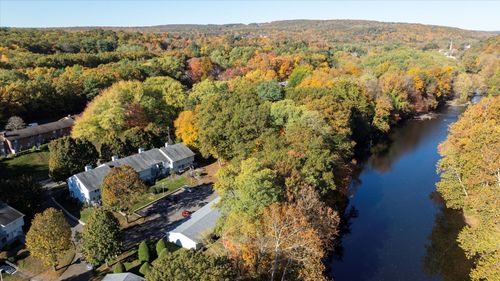 243-243 New Britain Ave, Unionville, CT, 06085-1274 | Card Image