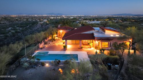 5460 N Paseo Pescado, Tucson, AZ, 85718-5130 | Card Image