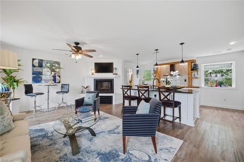 7-1262 W Ocean View Ave, Norfolk, VA, 23503-1145 | Card Image