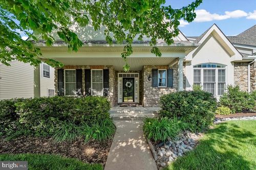 4 N Henley Dr, AVONDALE, PA, 19311-1451 | Card Image