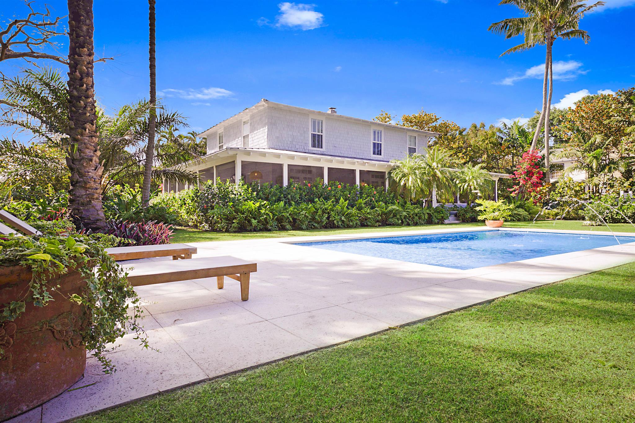 Floral Ave, West Palm Beach, FL 33407