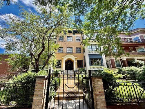 3-4149 N Sheridan Rd, Chicago, IL, 60613-6365 | Card Image