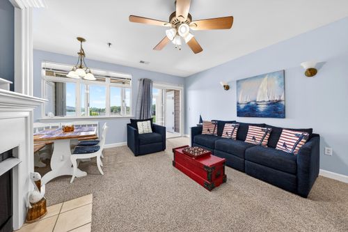 206-1245 Graves Harbor Trl, Huddleston, VA, 24104-3654 | Card Image