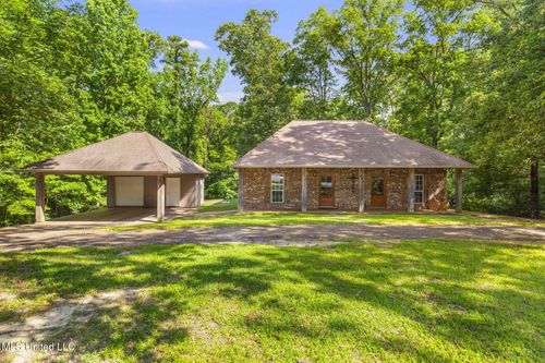 500 E Dewey Camp Dr, Florence, MS, 39073-8669 | Card Image
