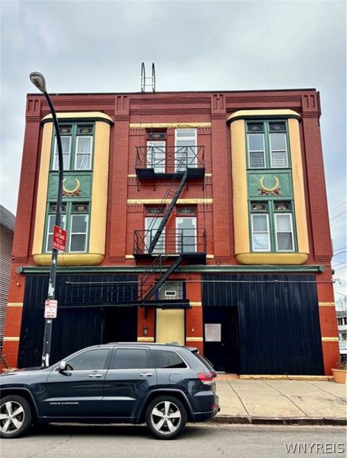 3-236 Massachusetts Ave, Buffalo, NY, 14213-2252 | Card Image
