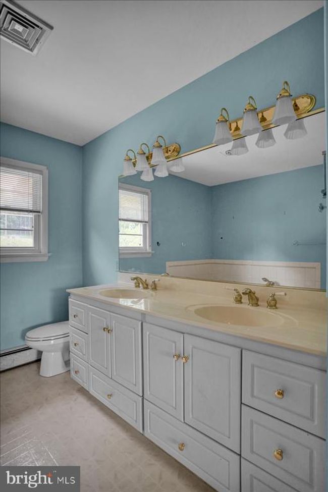 4255 Painted Sky Rd, House other with 4 bedrooms, 3 bathrooms and null parking in READING PA | Image 16