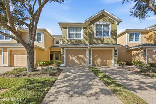 8666 Little Swift Cir, Jacksonville, FL, 32256-9643 | Card Image