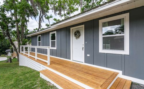 684 Nw Ridgewood Ave, LAKE CITY, FL, 32055-3169 | Card Image