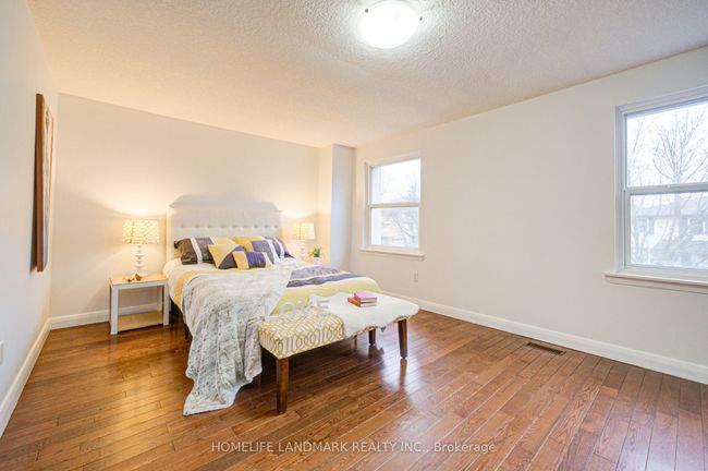 489 Lancelot Cres, House attached with 4 bedrooms, 2 bathrooms and 3 parking in Oshawa ON | Image 15