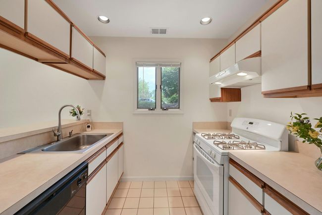 Kitchen | Image 5