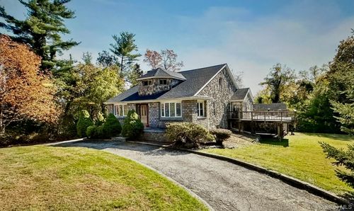 24 Old Knollwood Rd, White Plains, NY, 10607-1808 | Card Image