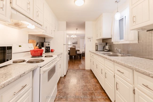 265 Pebble Beach Pky, House other with 2 bedrooms, 2 bathrooms and 2 parking in Grand Bend ON | Image 19