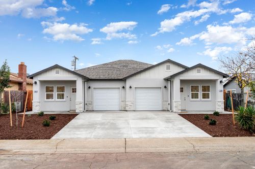 3345-3343 Western Ave, Sacramento, CA, 95838-4100 | Card Image