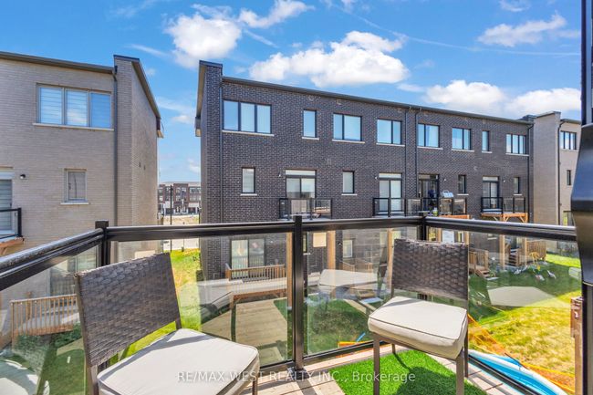 15 Quilico Rd, House attached with 5 bedrooms, 3 bathrooms and 1 parking in Vaughan ON | Image 16