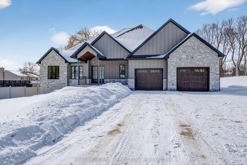371 Maple Ridge Dr, Kingston, ON, K7M5P1 | Card Image