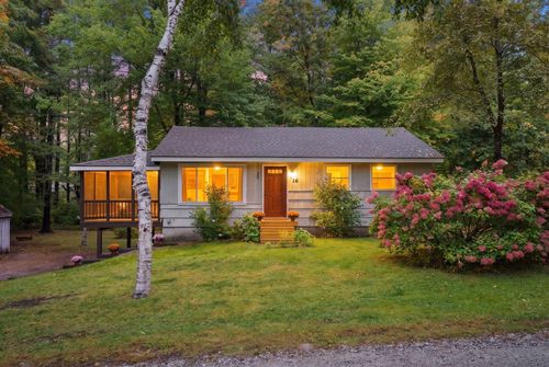 16 Hideaway Ln, Falmouth, ME, 04105-2407 | Card Image