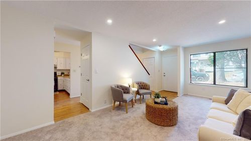 114-114 Cottonwood Rd, Newington, CT, 06111-4211 | Card Image