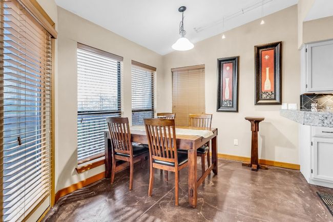 APT-305 - 1406 Windsor Rd, Condo with 2 bedrooms, 2 bathrooms and 2 parking in Austin TX | Image 9
