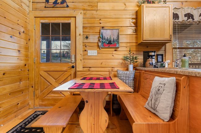 1810 Trout Way, House other with 2 bedrooms, 2 bathrooms and 3 parking in Sevierville TN | Image 21