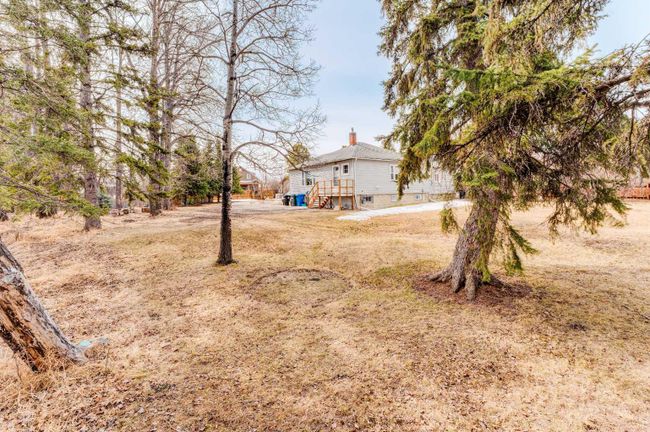 110 1 Avenue Ne, Home with 2 bedrooms, 1 bathrooms and 4 parking in Sundre AB | Image 32