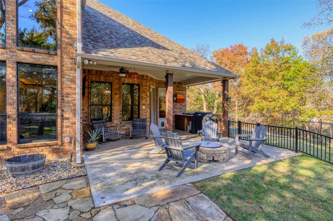 588 Lakepoint Loop, House other with 3 bedrooms, 3 bathrooms and null parking in Pottsboro TX | Image 37