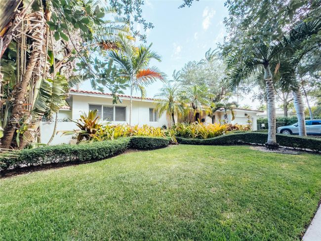 1020 Placetas Ave, House other with 3 bedrooms, 3 bathrooms and null parking in Coral Gables FL | Image 1