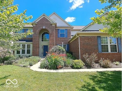 4621 Pebblepointe Pass, Zionsville, IN, 46077-8990 | Card Image