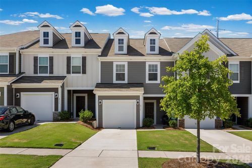 2775 Yeager Dr, Concord, NC, 28027-8996 | Card Image