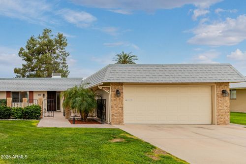 10311 W Kingswood Cir, Sun City, AZ, 85351-1940 | Card Image