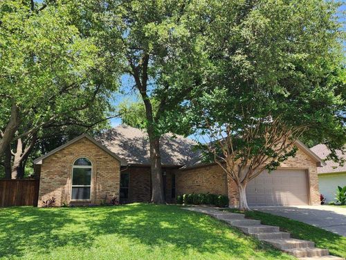 10108 Regent Row St, Benbrook, TX, 76126-3008 | Card Image