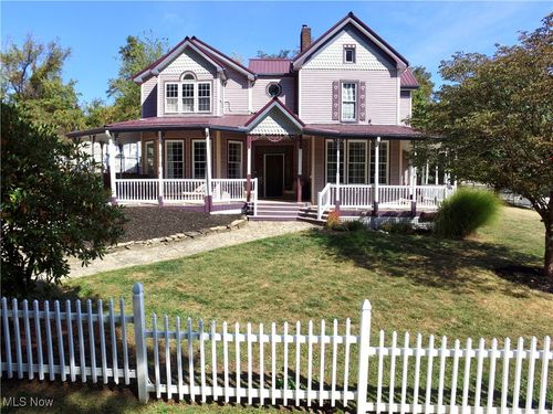 450 Two Ridge Rd, Wintersville, OH, 43953-7332 | Card Image