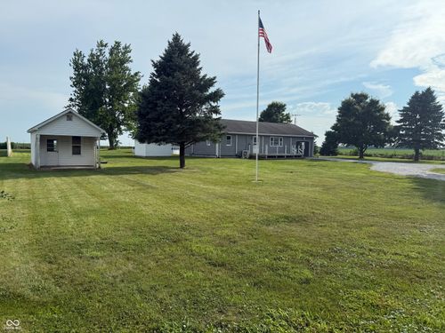 6095 W 1900 N, Elwood, IN, 46036-8749 | Card Image