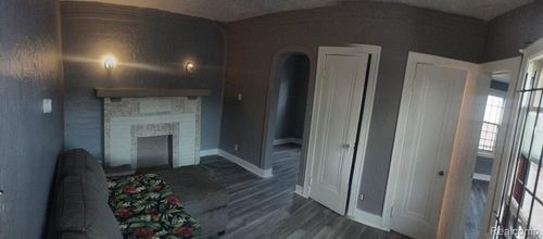 4844 Gray St, Detroit, MI, 48215-2043 | Card Image