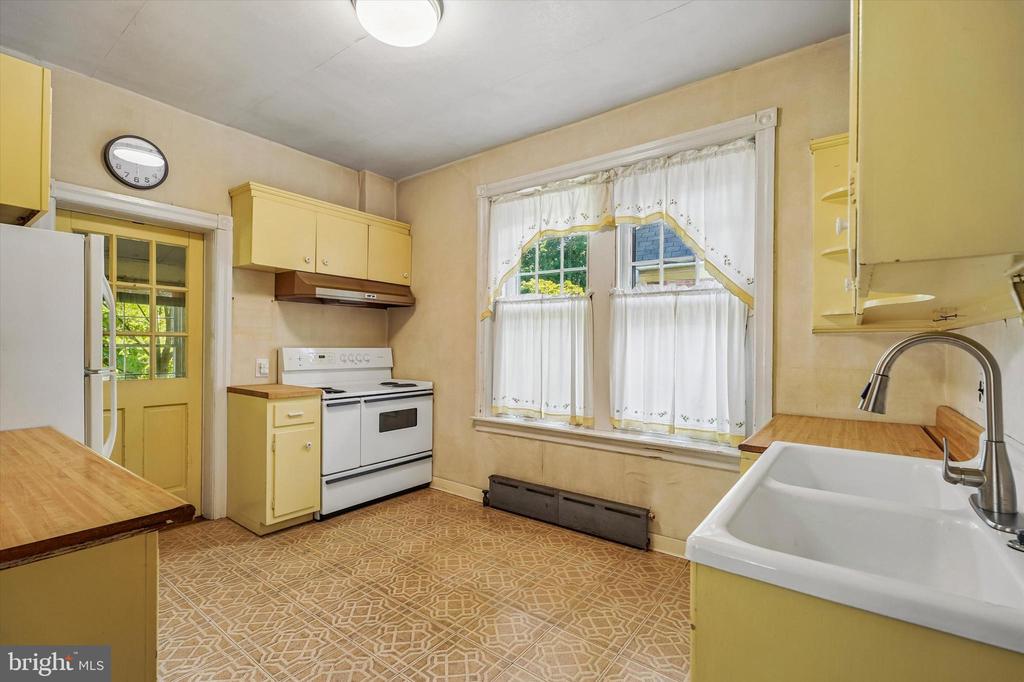 Residential in WEST NORRITON 5