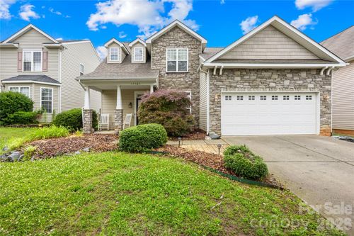 17327 Newlands Corner Ln, Charlotte, NC, 28277-2480 | Card Image