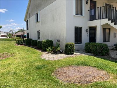 501 - 15140 Riverbend Boulevard, Condo with 2 bedrooms, 2 bathrooms and null parking in North Fort Myers FL | Image 2