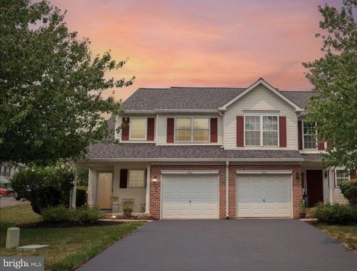 602 Red Rock Cir, Royersford, PA, 19468-1197 | Card Image