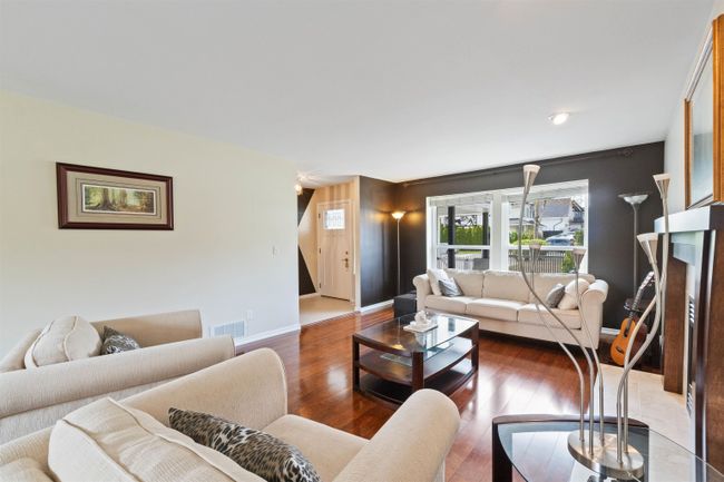 6030 189 Street, House other with 4 bedrooms, 2 bathrooms and 6 parking in Surrey BC | Image 10