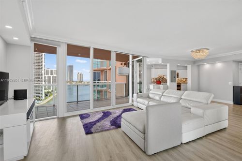 1501-3370 Ne 190th St, Aventura, FL, 33180-2416 | Card Image