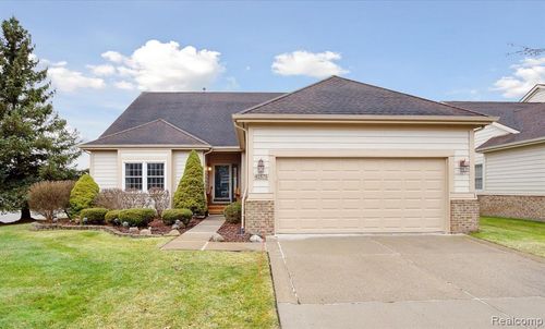 41575 Kenilworth Lane, Novi, MI, 48377 | Card Image