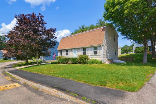 24 Killian Drive, Nashua, NH, 03062 | Card Image