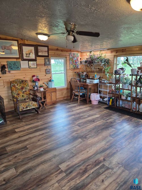 26000 445th Ave Avenue, Canistota, SD, 57012 | Card Image