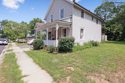 415 S 9th St, Niles, MI, 49120-3240 | Card Image