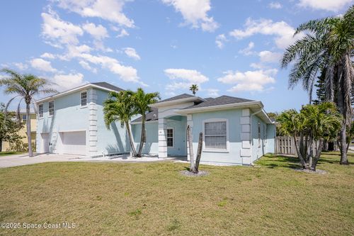 48 Harbor Cir, Cocoa Beach, FL, 32931-2413 | Card Image